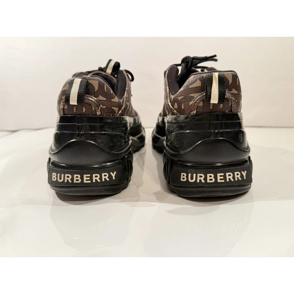 Burberry Arthur TB Monogram Sneaker Mens Size 7 US 40 EU Brown Black Italy